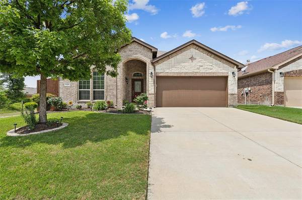 1321 Glen Court, Weatherford, TX 76087