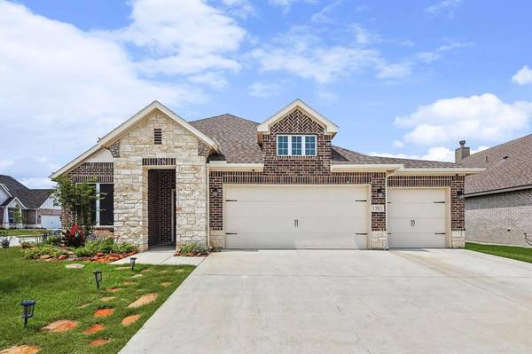 1501 Sidewinder Trail, Weatherford, TX 76087