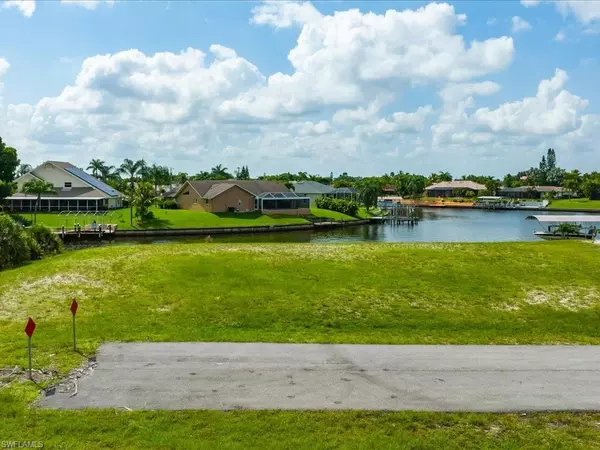 Cape Coral, FL 33990,1001 12th LN