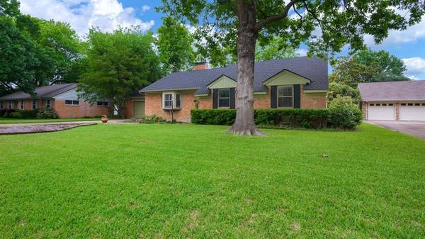 521 Pittman Street, Richardson, TX 75081