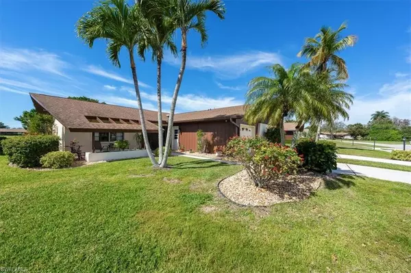 142 Round Key CIR G-13, Naples, FL 34112