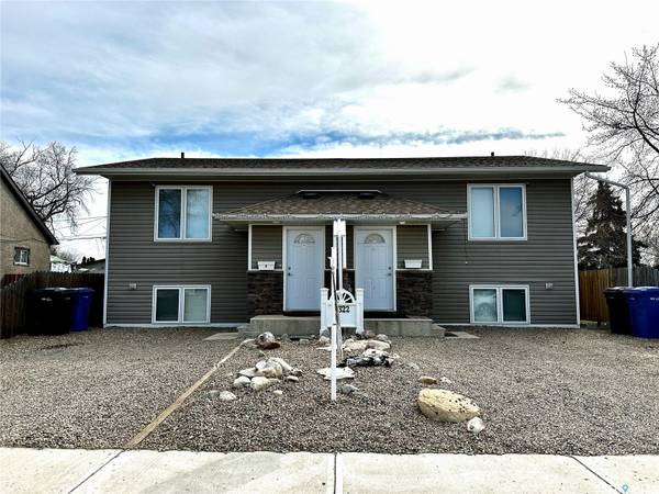 1322 107th STREET #A & B, North Battleford, SK S9A 1Z7