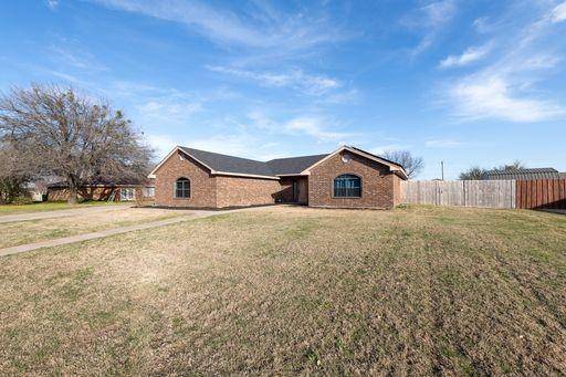 Bowie, TX 76230,1309 Irving Street