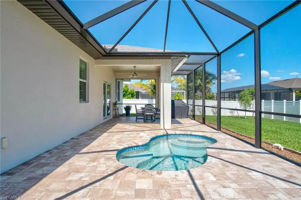 Cape Coral, FL 33909,2217 33rd LN