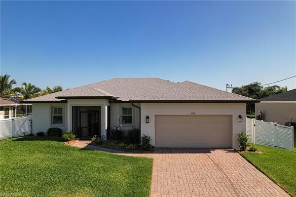 Cape Coral, FL 33909,2217 33rd LN