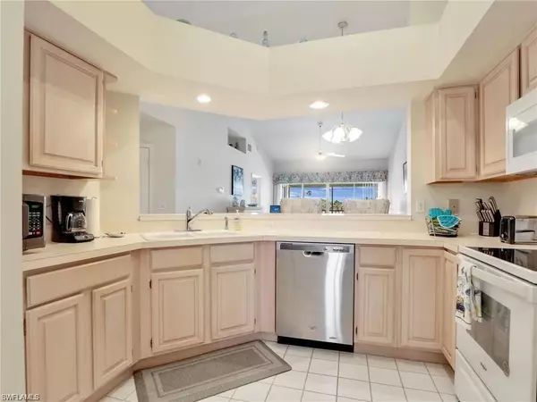 Bonita Springs, FL 34135,9850 Costa Mesa LN 709