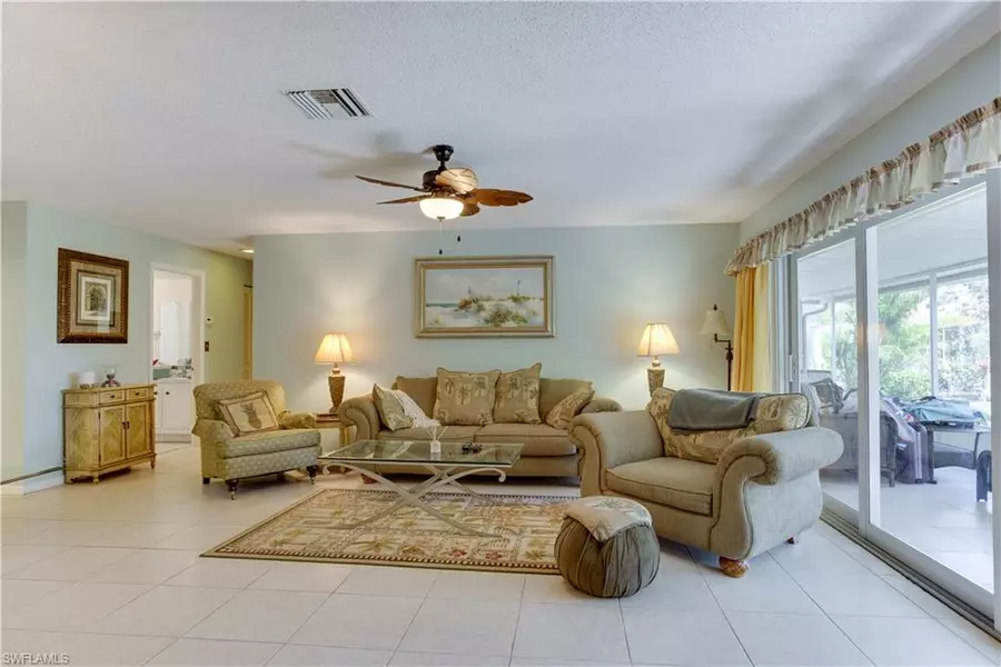 385 Palm DR 1732, Naples, FL 34112