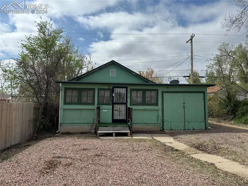 1910 E 12th ST, Pueblo, CO 81001