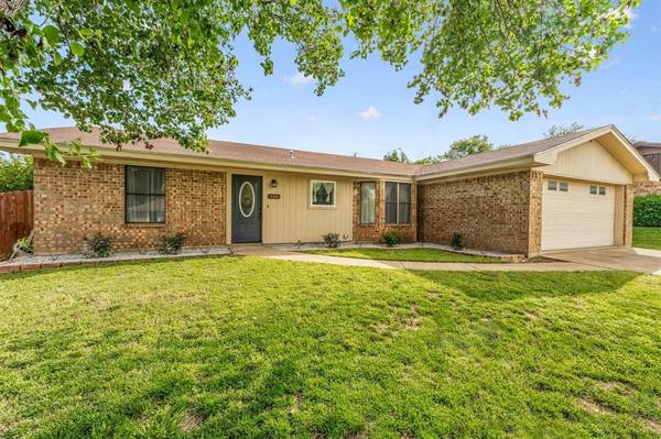 524 Spring Meadow Street, Stephenville, TX 76401