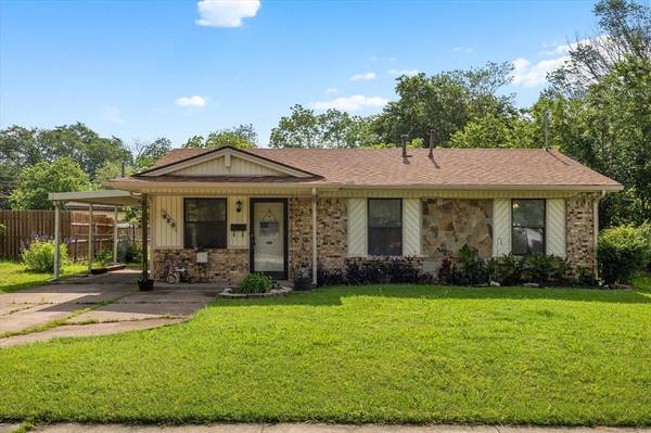 820 Camino Drive, Mesquite, TX 75149