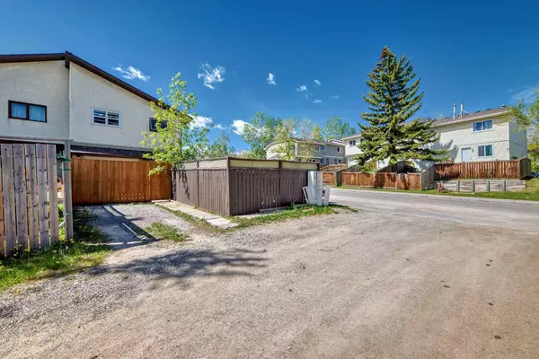 Calgary, AB T3K3J9,32 Macewan Meadow WAY NW