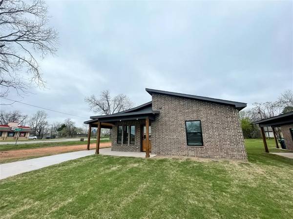 125 W Sears Street, Denison, TX 75021