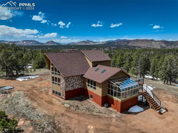 Florissant, CO 80816,329 Hawk LN