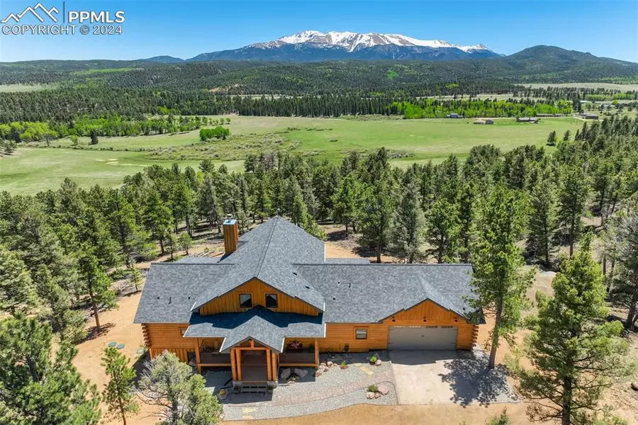 900 County Road 25, Divide, CO 80814