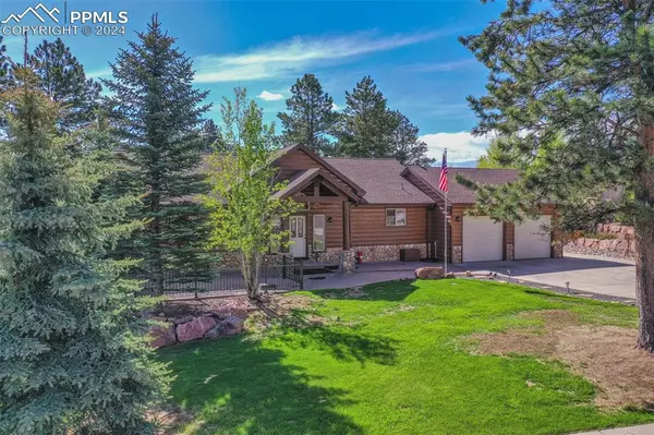 1341 Masters DR, Woodland Park, CO 80863