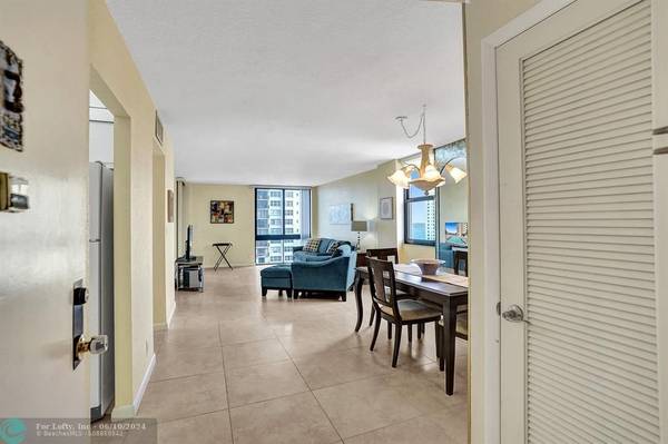 Hollywood, FL 33019,1600 S Ocean Dr  #16K