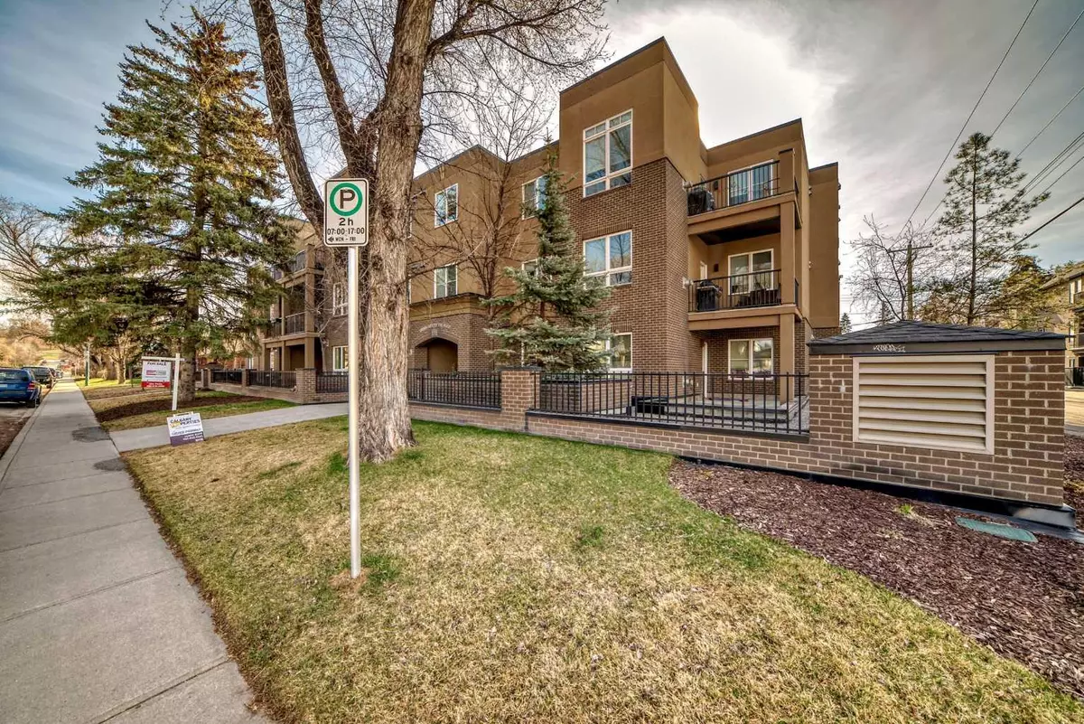 Calgary, AB T2N 2W4,518 33 ST NW #308