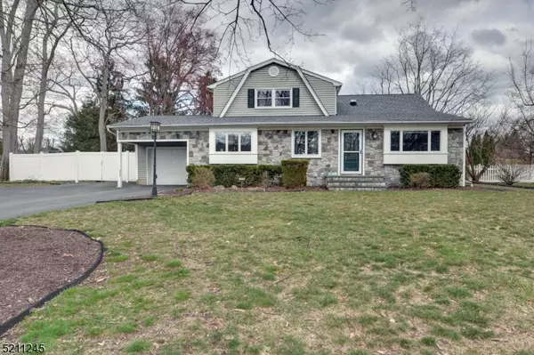 46 Ladd St, Pequannock Twp., NJ 07440