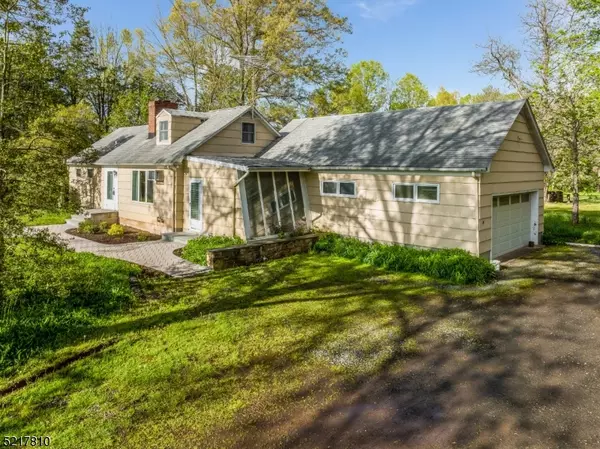 69 Mill Rd, Readington Twp., NJ 08889