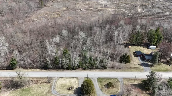 Ottawa, ON K0A 3H0,00 CARLSBAD LN #B