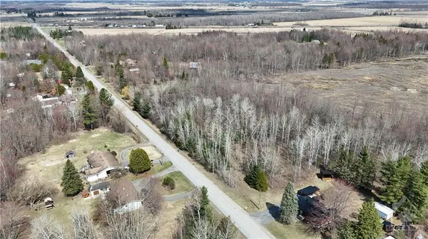 Ottawa, ON K0A 3H0,00 CARLSBAD LN #B