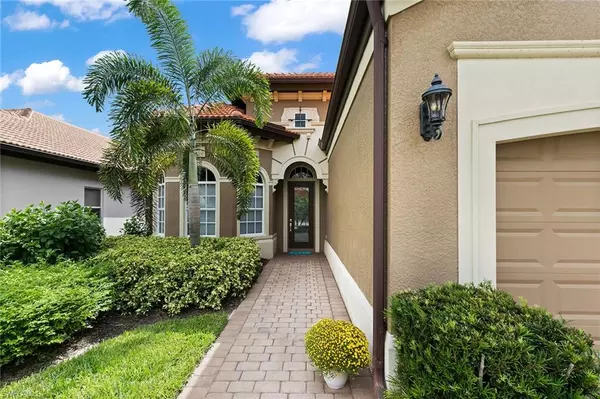 Naples, FL 34113,6489 Caldecott DR