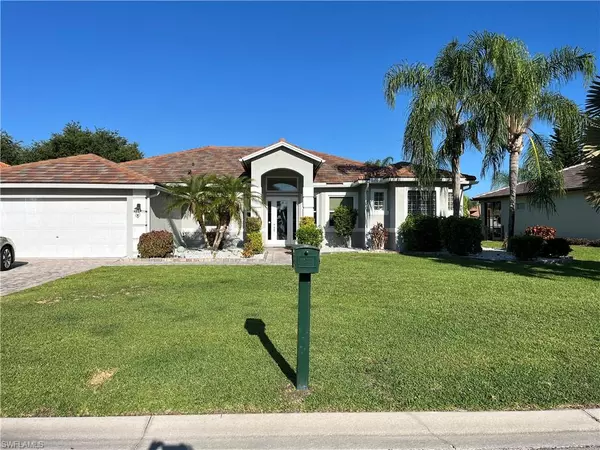 752 Grand Rapids BLVD, Naples, FL 34120