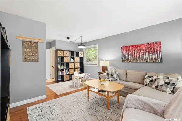 114 East DRIVE, Saskatoon, SK S7J 2X5