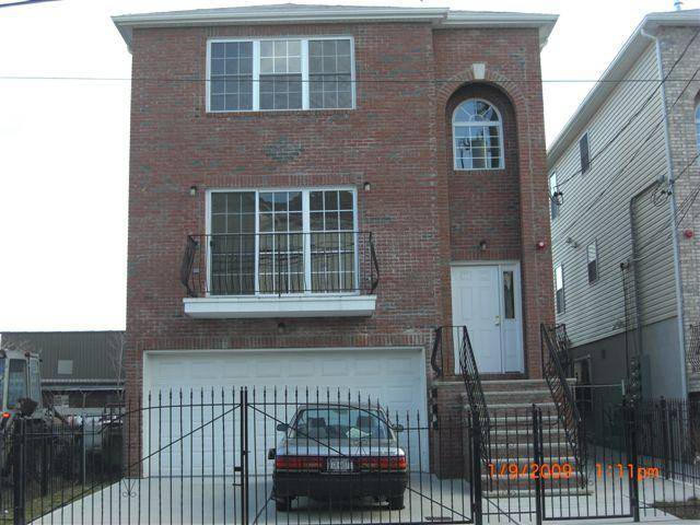 307 Paterson Ave, East Rutherford Boro, NJ 07073