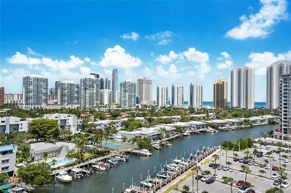 Sunny Isles Beach, FL 33160,400 Kings Point Dr  #1229