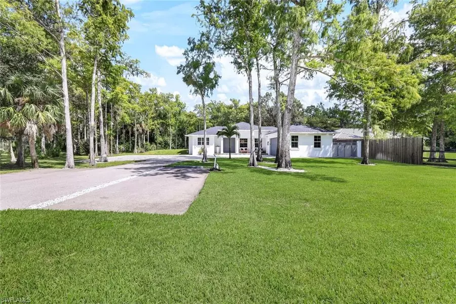 5995 Lancewood WAY, Naples, FL 34116