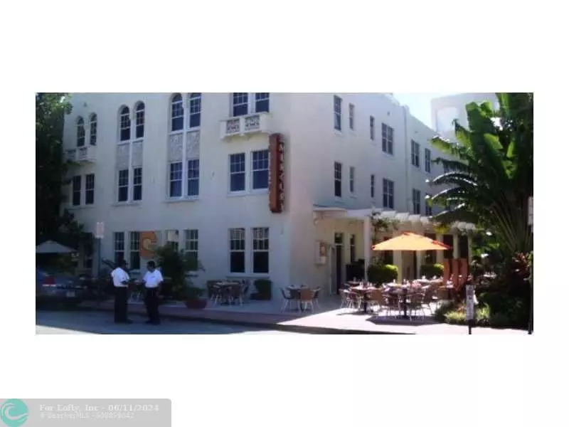 100 COLLINS AV  #320, Miami Beach, FL 33139