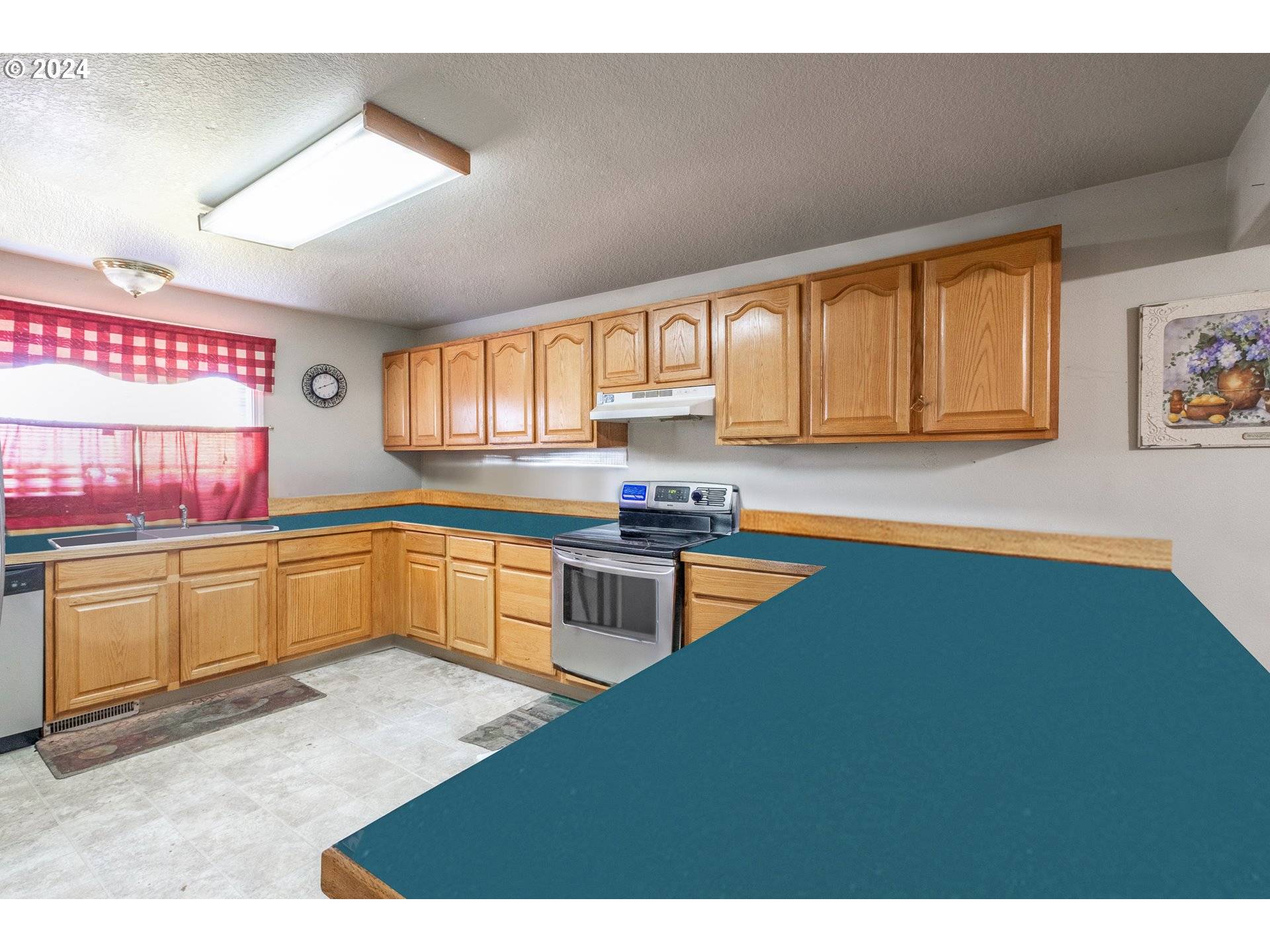 Milwaukie, OR 97267,16516 SE OATFIELD RD