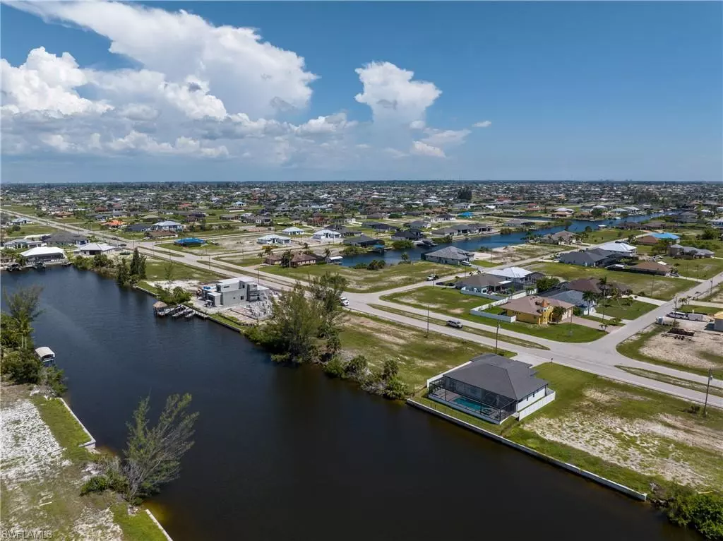 Cape Coral, FL 33993,4119 Gulfstream PKWY