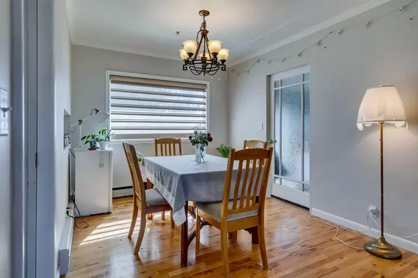 Olds, AB T4H 1H8,5113 56 AVE