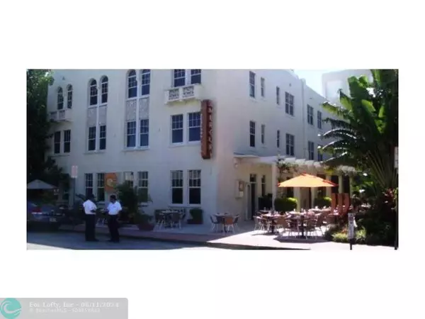 100 COLLINS AV  #320, Miami Beach, FL 33139