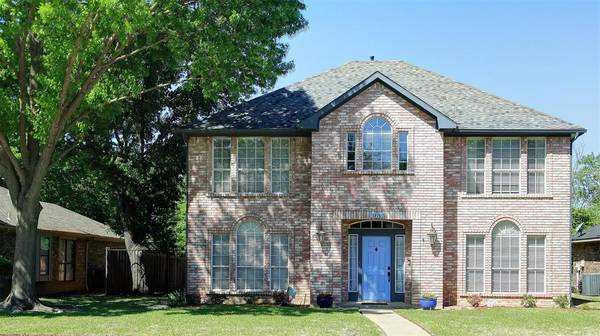 1926 Hidden Trail Drive, Lewisville, TX 75067