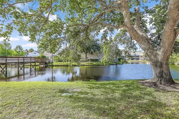 Naples, FL 34110,180 Pebble Shores DR 102