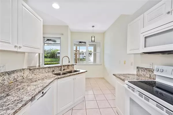 Naples, FL 34114,4690 Hawks Nest WAY 102