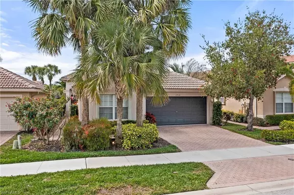 1710 Triangle Palm TER, Naples, FL 34119