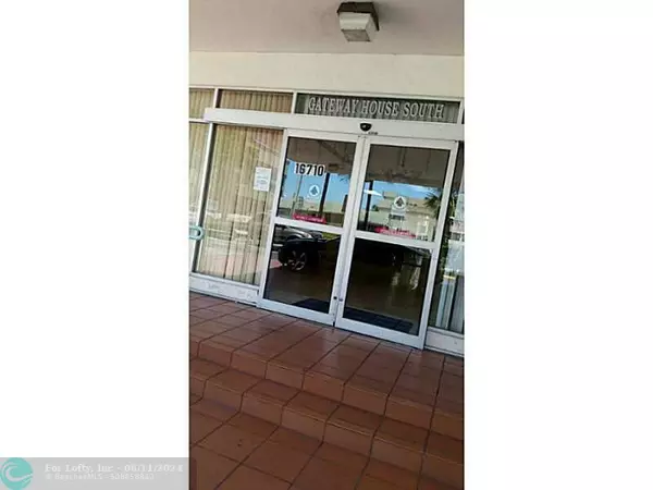 North Miami Beach, FL 33162,16710 NE 9 AV  #404