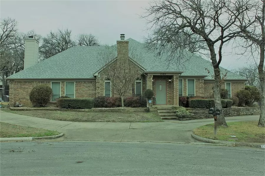 2103 Stone Moss Lane, Grapevine, TX 76051