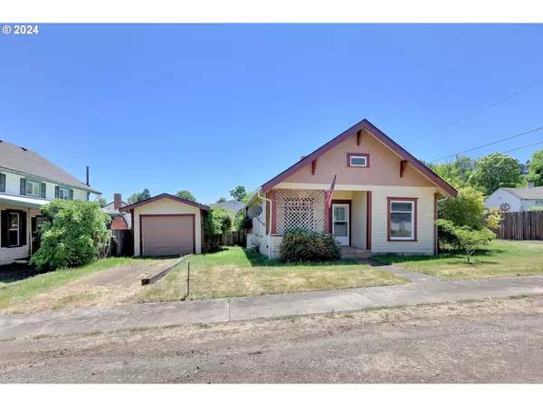 278 3RD ST, Yoncalla, OR 97499