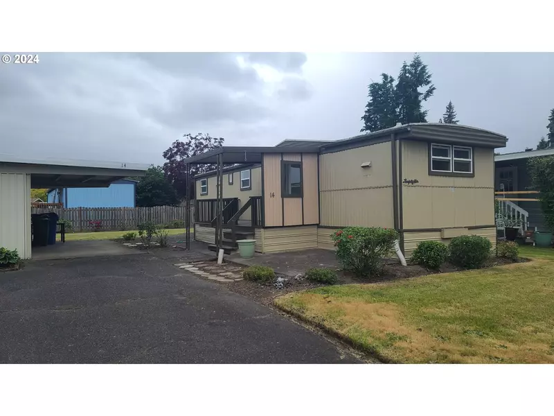 5422 PORTLAND RD NE #14, Salem, OR 97305