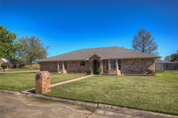 1413 Live Oak Street,  Sulphur Springs,  TX 75482