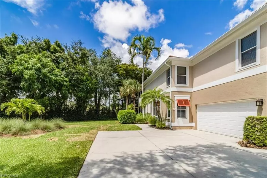 873 Carrick Bend CIR 101, Naples, FL 34110