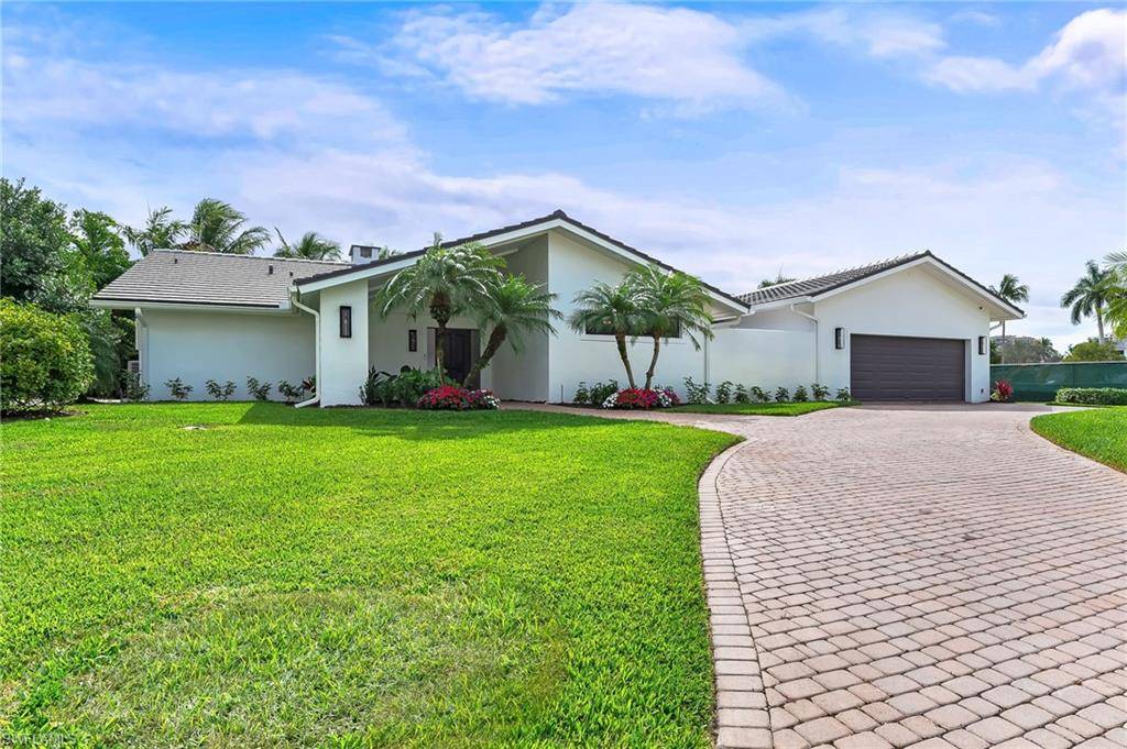 Naples, FL 34103,514 Parkwood LN