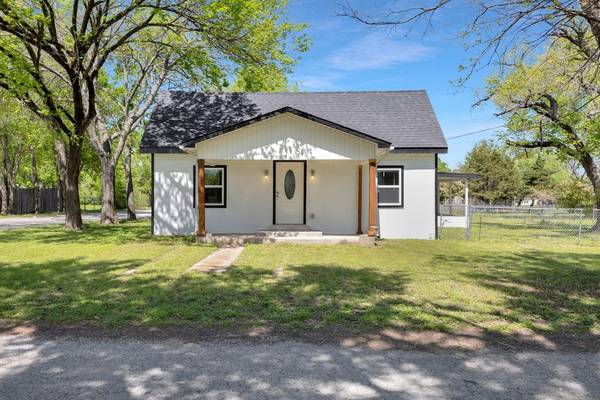 203 E 6th Street, Lancaster, TX 75146