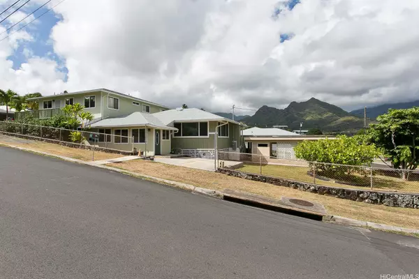 1105 Nanialii Street, Kailua, HI 96734