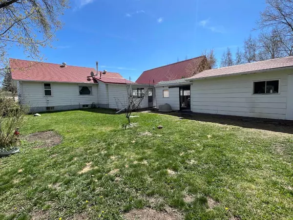 Ponoka, AB T4J 1B5,3912 46 ST